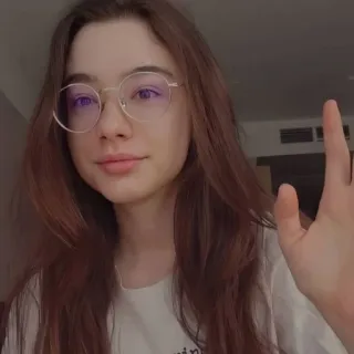 ➰ c6ae5008 ผู้หญิง, คน, แว่นตา, มือ telegram sticker