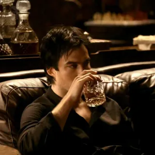 🍸 552e5021 Damon Salvatore The Vampire Diaries vampiro, bebiendo, serie de TV, Ian Somerhalder telegram sticker