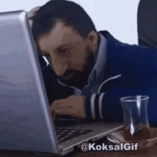 😐 1b21fc9f @KoksalGif Mann, Computer, müde, gelangweilt, gif, erschöpft telegram sticker