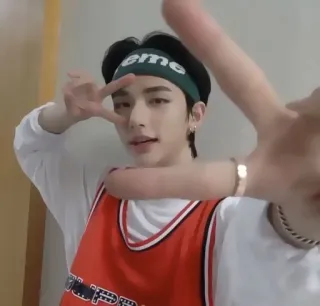 🎸 01ae18fa orang, pria, potret, asia, bando, pose whatsapp sticker