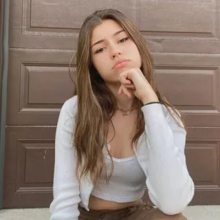 💜 99c22449 gadis, remaja, wanita, potret, duduk telegram sticker