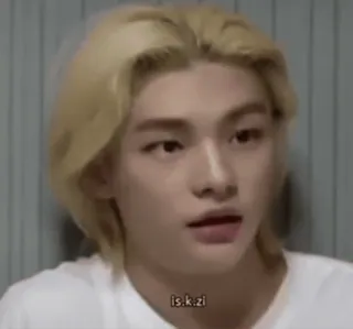 😳 1be38046 is.k.zi persona, biondo, ritratto, uomo, coreano whatsapp sticker