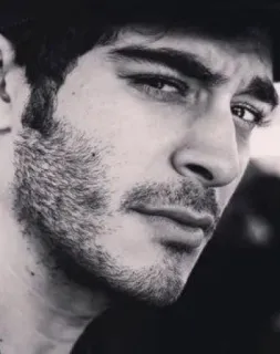 😒 92c4a643 男人, 肖像, 帽子, 头像, 胡子, 演员 telegram sticker