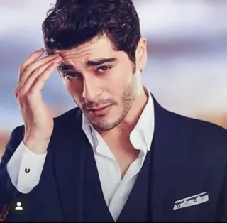 🤔 e3ec04fc 男人, 西装, 肖像, 英俊, 模特, 演员 telegram sticker