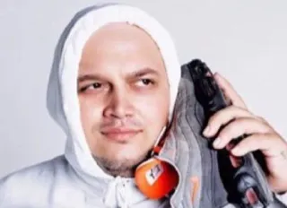 🤔 72fd7d2b telegram sticker