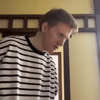 🤨 682161cd telegram sticker