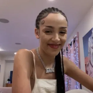 🐚 b56a1bd5 女性, 肖像, 名人, 女性 telegram sticker