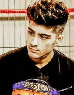 😕 85fe6926 BOSTON 남자, 사람, 인물사진, 보스턴, 티셔츠 whatsapp sticker