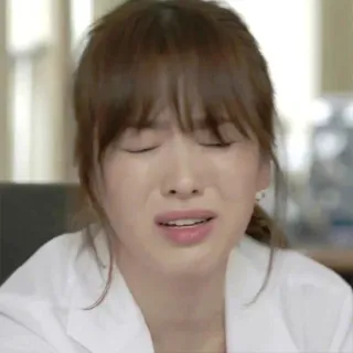 😭 4e501b29 哭泣, 悲伤, 女人, 眼泪, 情绪化 telegram sticker