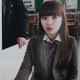 😱 44657dd0 escolar, retrato, interior, mujer joven, uniforme telegram sticker