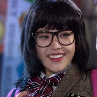 😁 6b6f2e09 김핌릴 mujer, gafas, sonrisa, coreana, colegiala telegram sticker