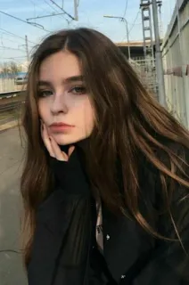 🤔 4daf0508 女性, ポートレート, 女の子, ブルネット, 髪, 女性 telegram sticker