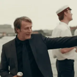 ✋ 45b3bdf0 남자, 맥주, 파티, 정장, 축하 telegram sticker