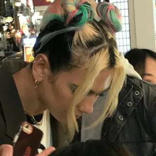 🥂 0ebd5884 telegram sticker