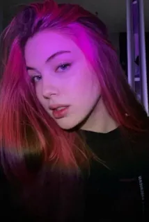 😌 7987fb31 ritratto, giovane donna, ragazza, capelli rossi telegram sticker