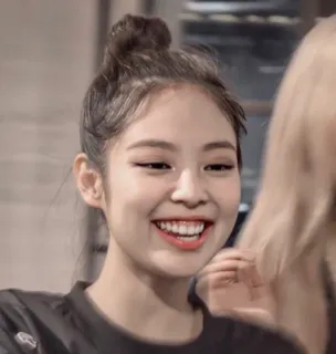 ➖ 4ab0a0e6 Jennie k-pop, певица, женщина, знаменитость, улыбка, счастливая telegram sticker