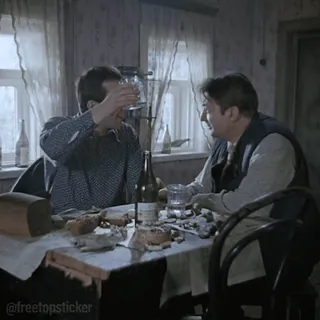 🥃 1165337c люди, выпивают, стол, в помещении, ужин telegram sticker