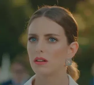 🌟 234b97ad kobieta, portret, twarz, piękno, kobiecy, osoba telegram sticker