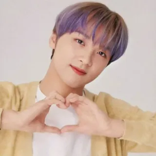 🔖 7a51f3d0 K-pop, Idola, Hati, Asia, Pria telegram sticker