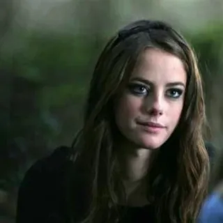 😐 0acc1b87 女人, 肖像, 黑发, 眼线, 女孩 telegram sticker