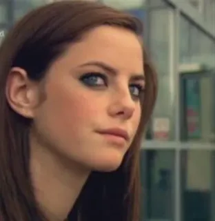 😐 fd9eb0b8 女人, 肖像, 脸, 女演员, 女孩, 黑发 telegram sticker