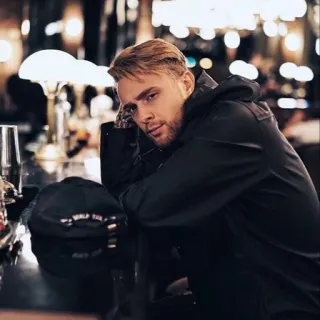 🤔 5f27945d telegram sticker