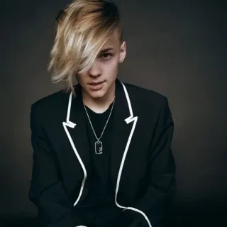 🧐 5feb9ad5 whatsapp sticker