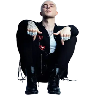 😍 c1ecbbbe LOVE мужчина, портрет, татуировки, пальцы, любовь, ботинки, сидящий whatsapp sticker