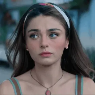 🧊 7f852158 femme, portrait, visage, bandeau, personne telegram sticker