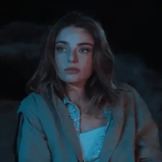 🧊 abf41620 femme, portrait, brune, fille, personne, femme, visage, nuit telegram sticker