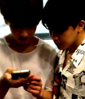 🕸 ba5afd23 telegram sticker