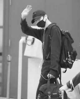 💎 d321af5e persona, hombre, sombrero, mochila, saludando whatsapp sticker