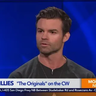 ⚜ 69487052 The Originals "The Originals" on the CW Fernsehen, The Originals, CW, Elijah Mikaelson whatsapp sticker