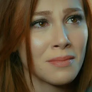 😢 5729ab05 mulher, retrato, rosto, ruiva, chorando, triste whatsapp sticker