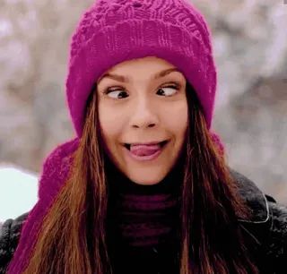 🥀 261057ff donna, inverno, cappello, divertente, occhi incrociati telegram sticker