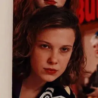 💟 2ba69453 Eleven Stranger Things retrato, mujer joven, Eleven, Stranger Things, Millie Bobby Brown, serie de TV telegram sticker
