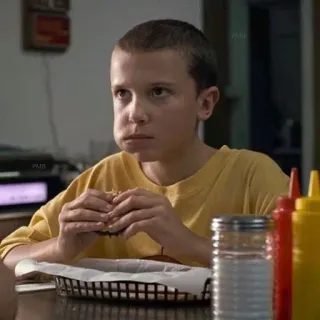 💟 3ef8395c Eleven Stranger Things Eleven, Stranger Things, Millie Bobby Brown, Comida, Hamburguesa, Netflix, Personaje telegram sticker