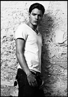 ✖️ 4daf3e23 Mannelijk model, T-shirt, Jeans, Zonnebril, Zwart-wit, Portret whatsapp sticker