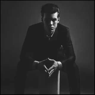 ™️ 851d6872 man, pak, portret, zittend, formeel, mode telegram sticker