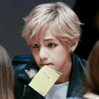 😳 a42a1663 V taed taee V, BTS, K-pop, певец, корейский, айдол whatsapp sticker