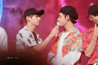 👨‍❤️‍👨 75f0c90e telegram sticker