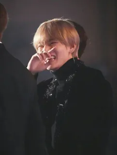 😂 9369ba7d V Kpop, Sänger, V, Kim Taehyung, BTS telegram sticker