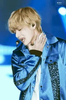 😝 ad00e634 V kpop, sänger, männlich, promi, asiatisch telegram sticker