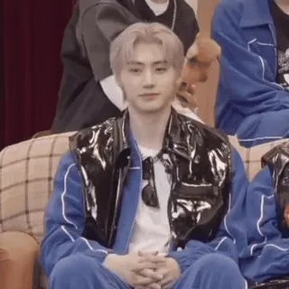 🤨 5f2fd4fe telegram sticker