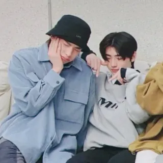 😿 5f1ec767 gens, amis, kpop, asiatique, hommes telegram sticker