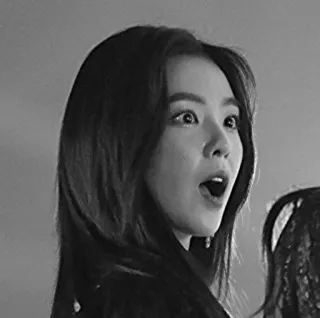 🦅 f641688a kobieta, zaskoczona, koreańska, zszokowana, czarno-białe telegram sticker