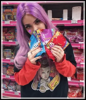 🍃 e1841980 糖果, 甜食, 哈瑞宝, 奇巧, 乌龟, 紫色头发, 女孩, 零食 telegram sticker