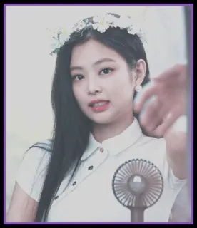 🍒 d72a1fb9 Jennie Kim kpop, jennie, blackpink, cantora, idol, coroa de flores telegram sticker