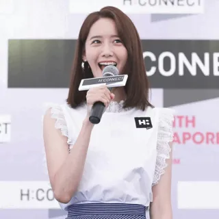 🕊 4eb5ebb9 H CONNECT phụ nữ, micro, Hàn Quốc, nữ diễn viên, ca sĩ, thời trang telegram sticker