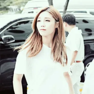 💸 366a2d50 woman, portrait, girl, casual, fashion, style whatsapp sticker